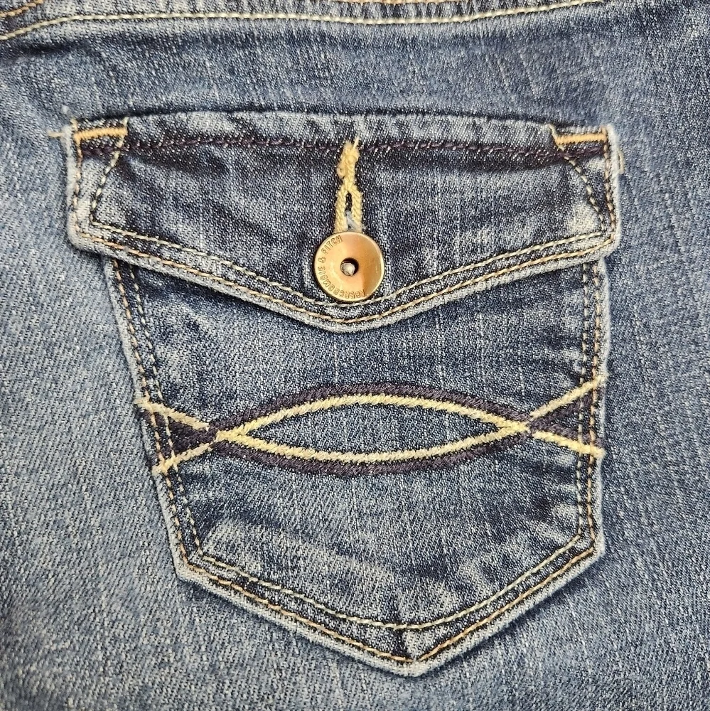Abercrombie & Fitch blue denim cut off shorts Size 8